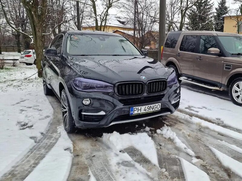 Blackline EV Fleet - solutii de transport elegante, sigure si punctuale